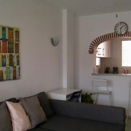 Carihuela Un Dormitorio Junto Al Mar Lejlighed Torremolinos