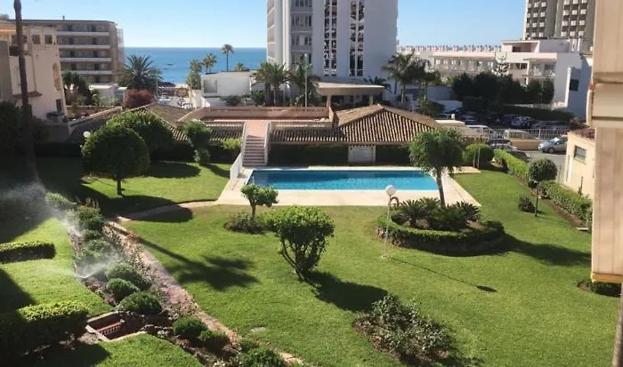 Carihuela Un Dormitorio Junto Al Mar